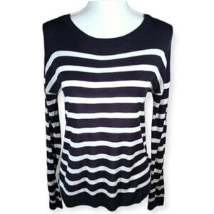 A NEW DAY NAVY & WHITE STRIPE TOP SZ.S/M EUC